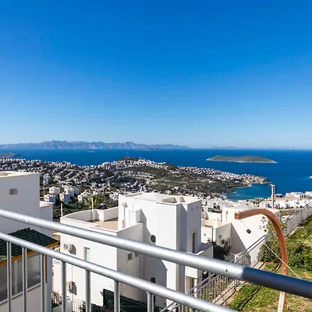 Invigorating Villa With Impressive Sea View In Yalikavak, Bodrum *