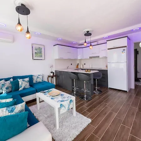 Invigorating Villa With Impressive Sea View In Yalikavak, Bodrum Appartement